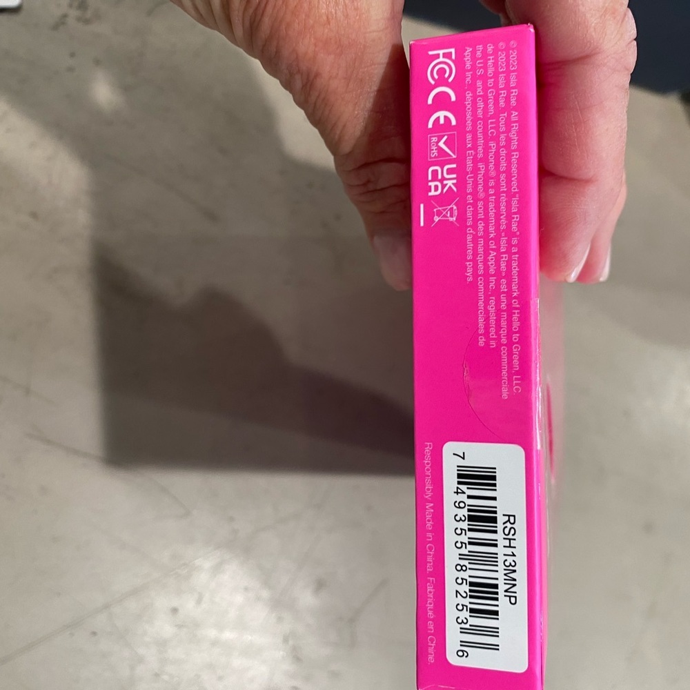 Amazing pink iPhone case by ISLA RAE🩷 heart, soft edges, triple drop tested... - Picture 5 of 8